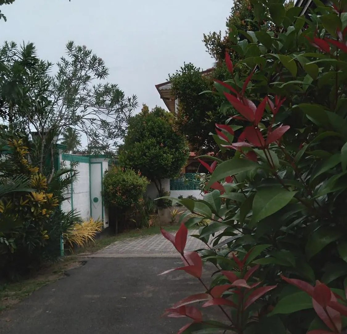 Ch Rooms - Transit Airport Negombo Guest house