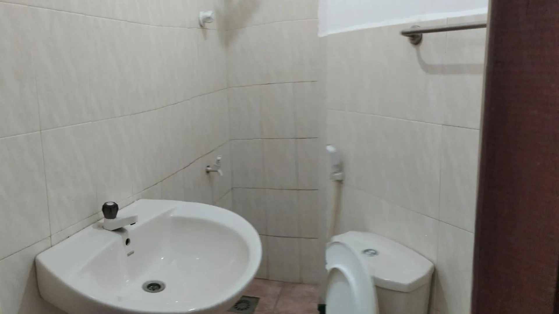 Guest house Ch Rooms - Transit Airport Negombo